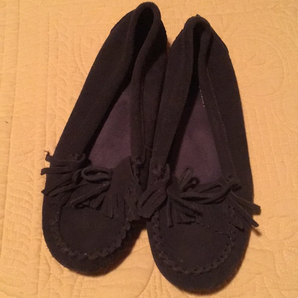 Minnetonka Shoes - Minnetonka suede ballet flat